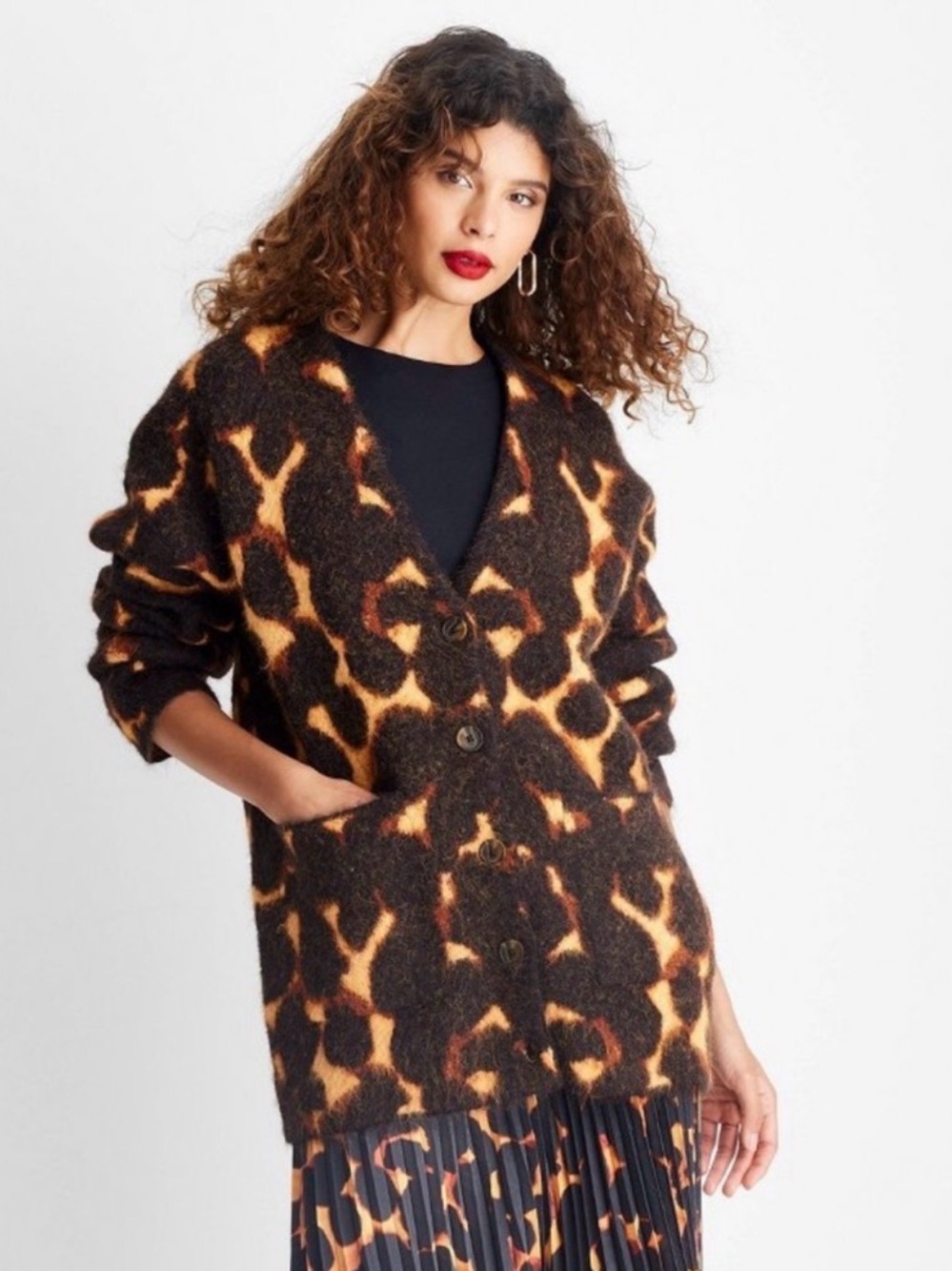 Tortoise -Print V-Neck Button Cardigan - Black & Tan 3X